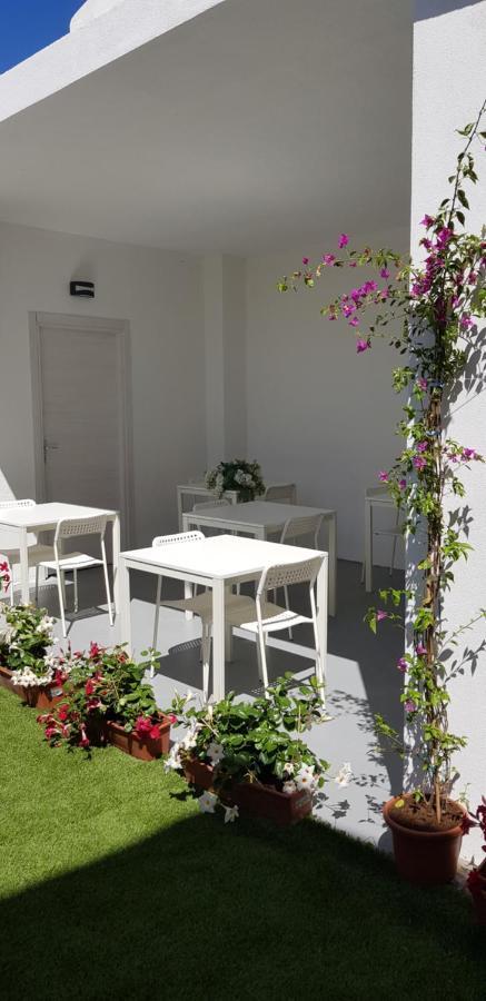 La Smeralda - Boutique Rooms And Breakfast 阿兰奇湾城 外观 照片