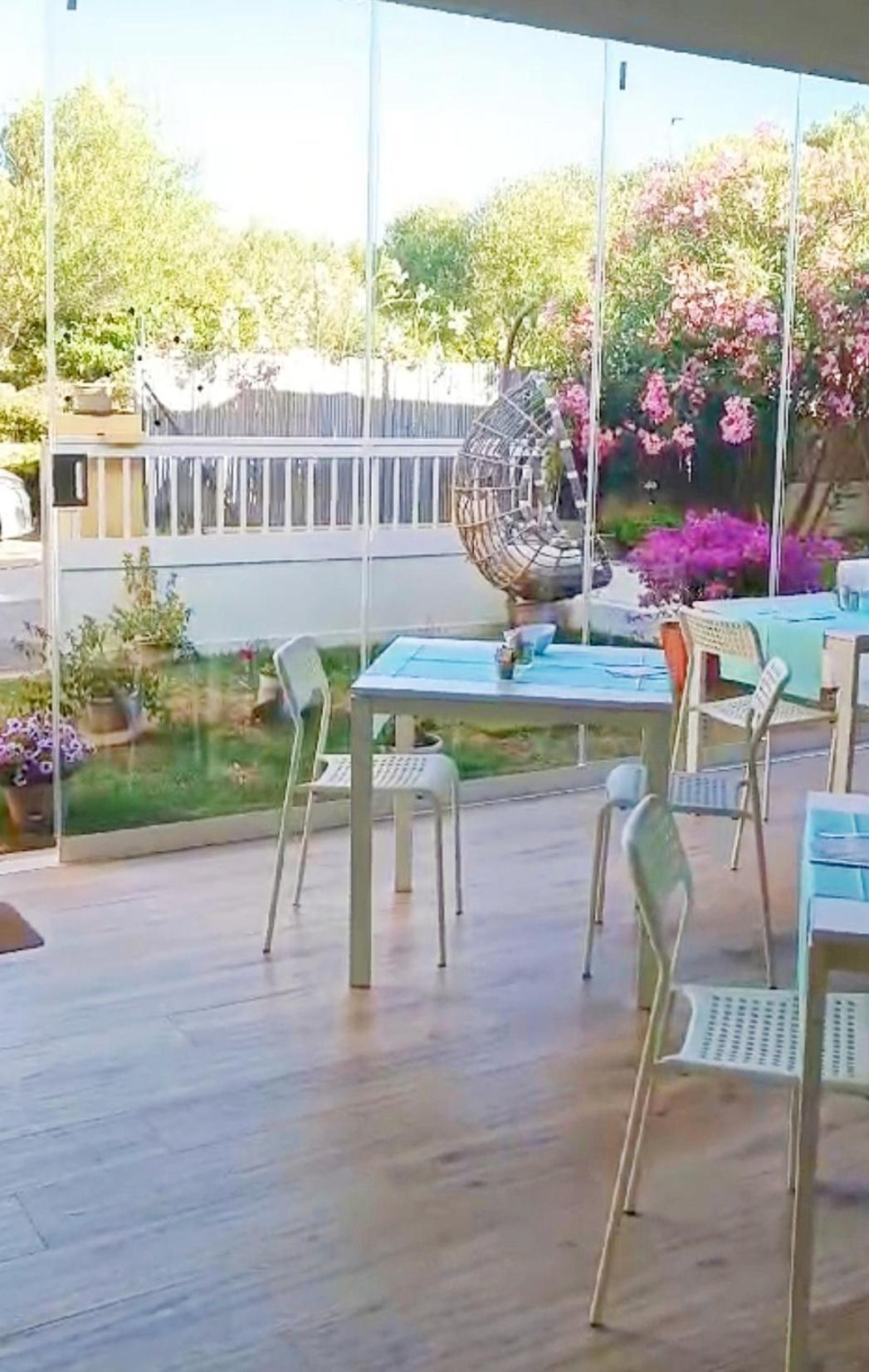 La Smeralda - Boutique Rooms And Breakfast 阿兰奇湾城 外观 照片